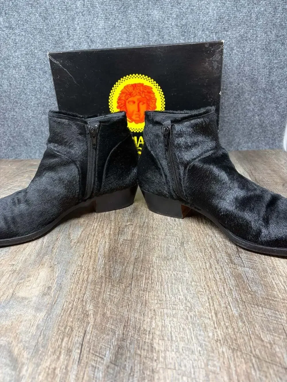 Vintage Gianni Versace, Itallian Mens size 9 Pony Shoes heeled boot 10687-1224